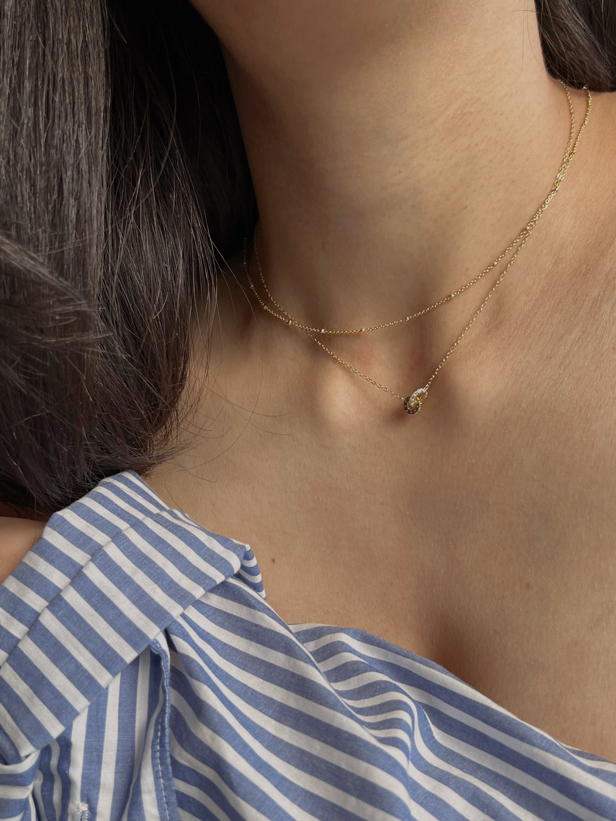Collier Rhea