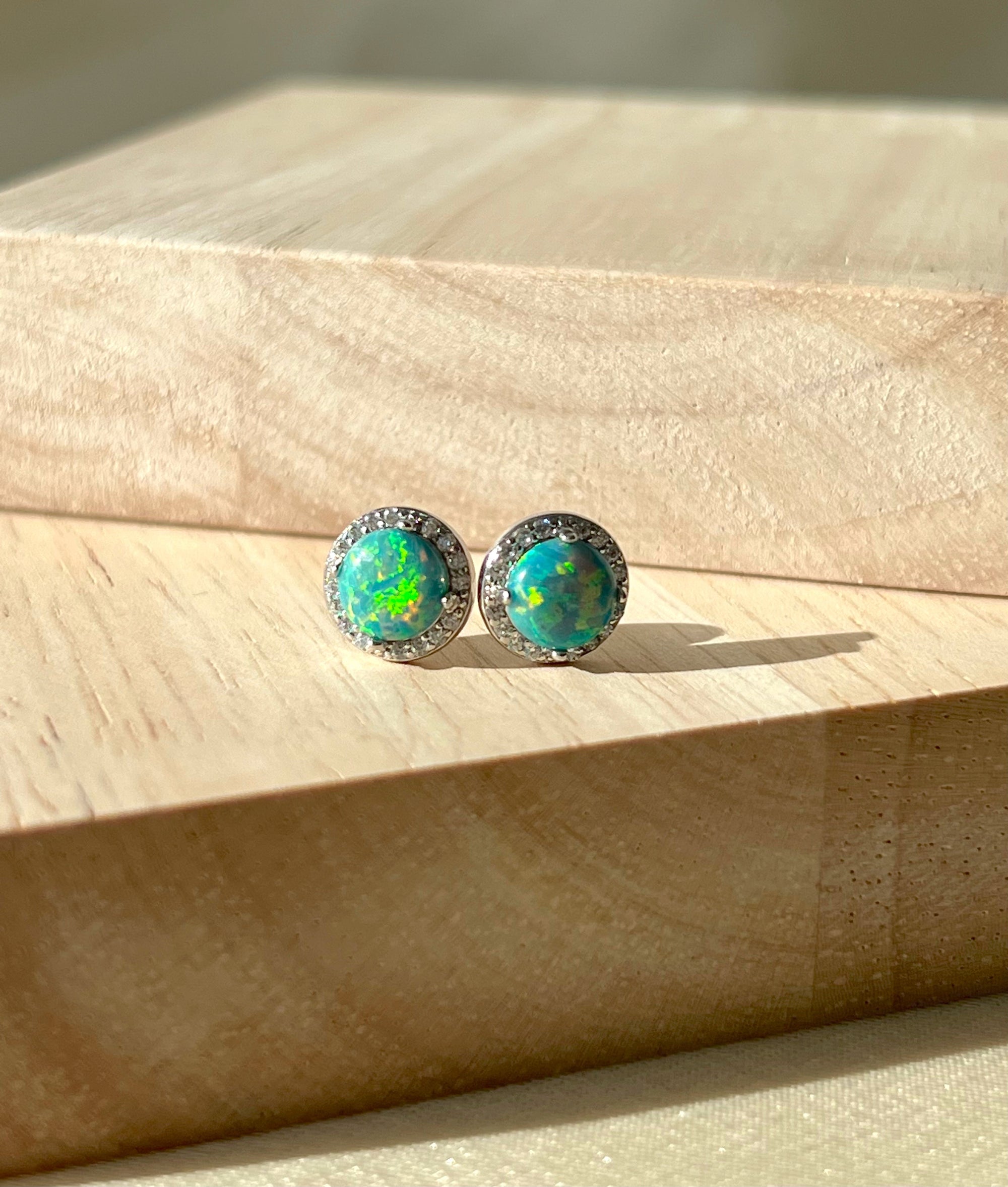 Boucles d'oreilles en opale rêveuse