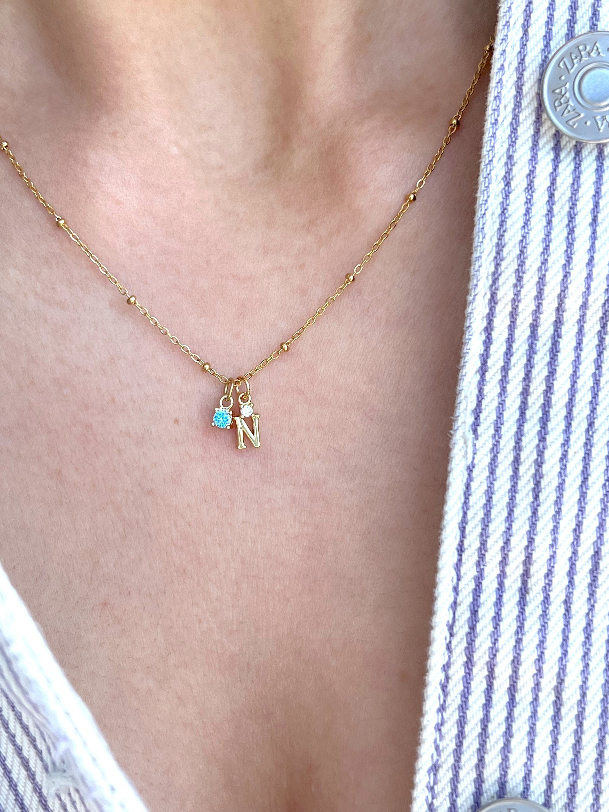 Collier à breloques initiales