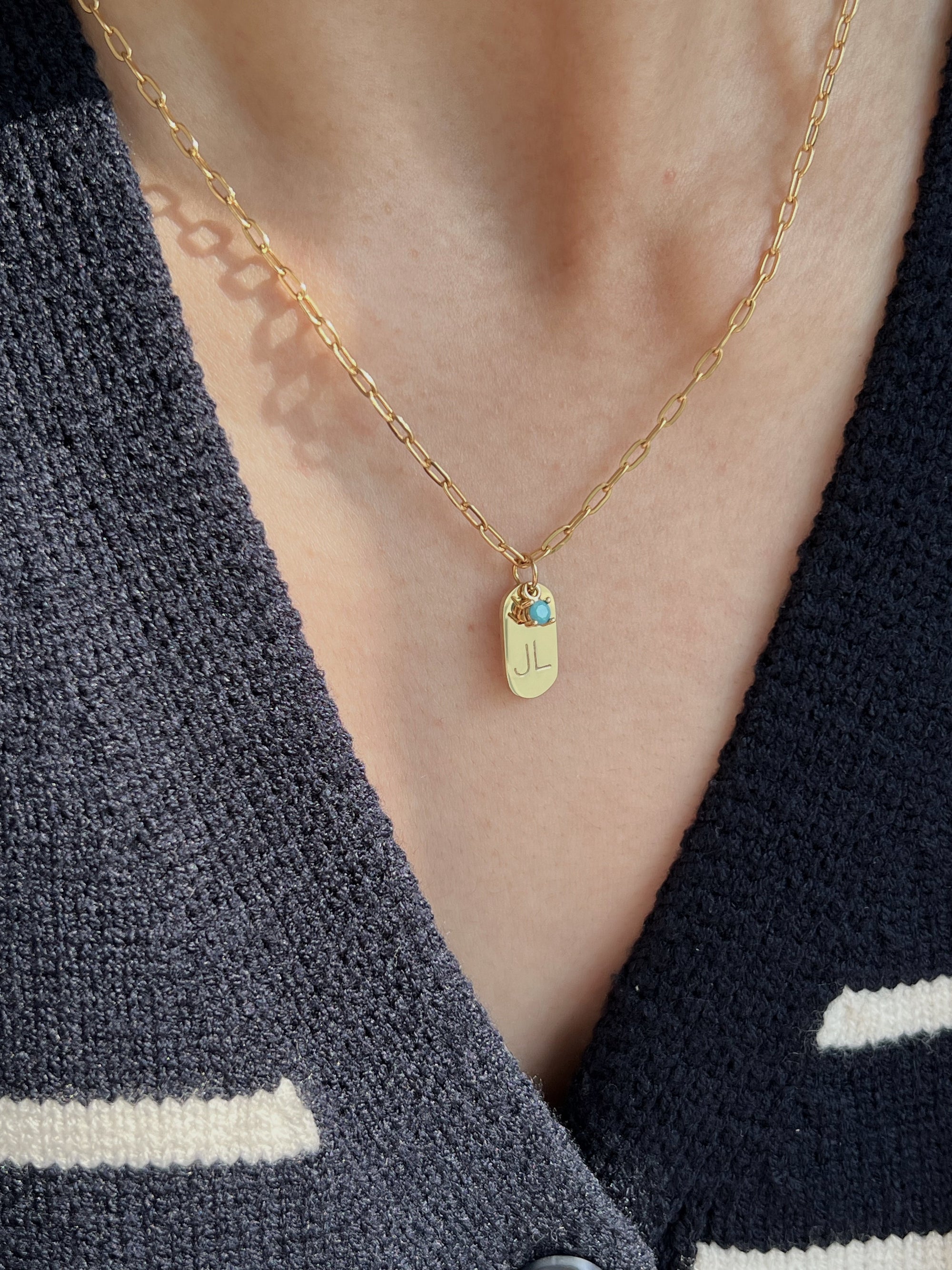 Collier à breloques initiales