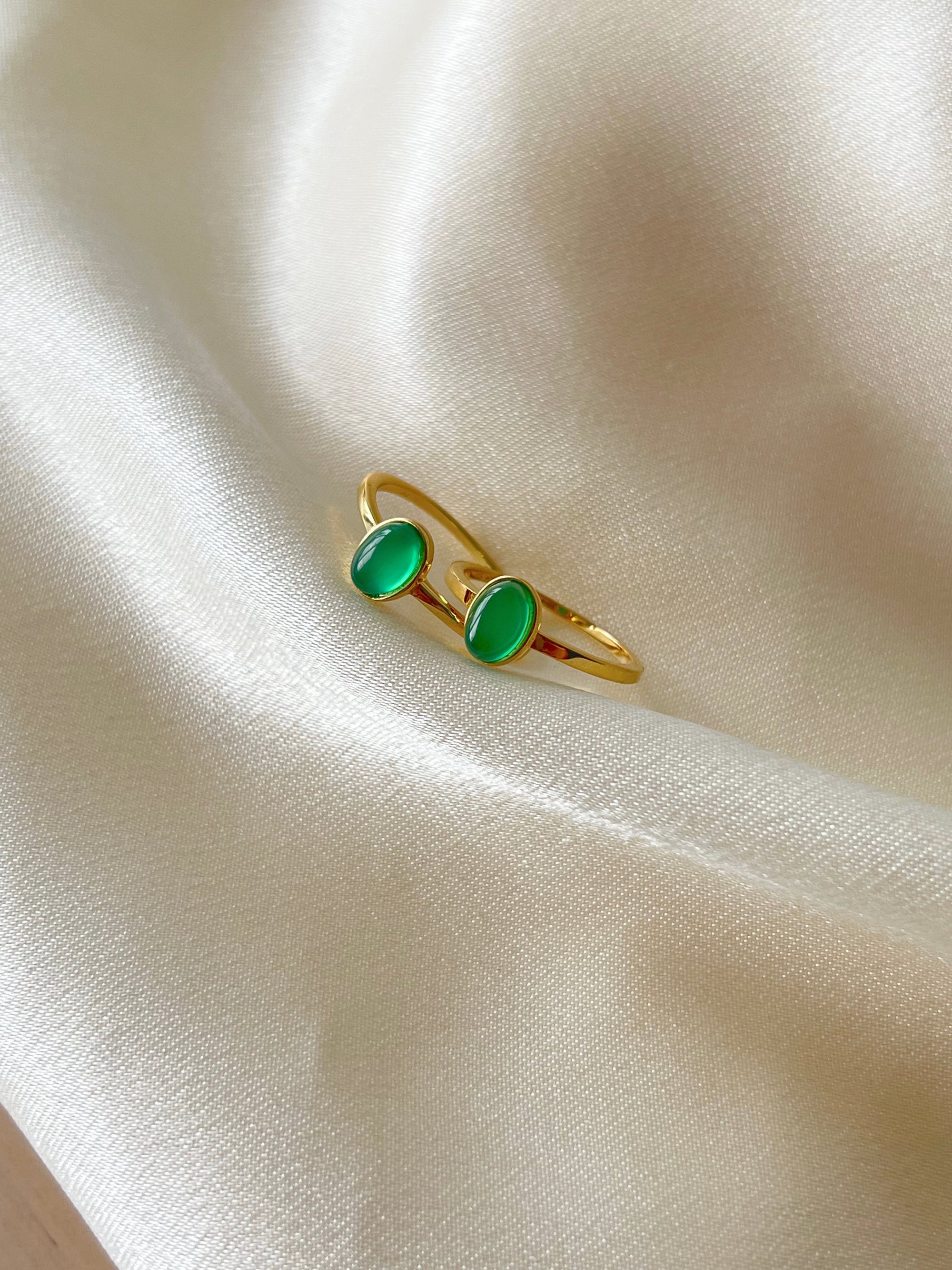 Bague en jade ovale